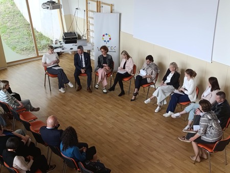 vrtec postojna _ okrogla miza 1